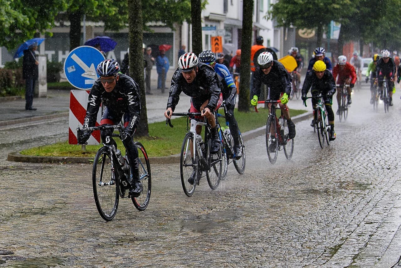 Why Cyclists Should Check the Weather